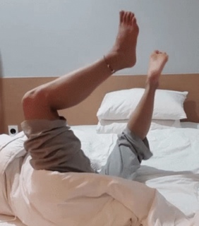 Yoo 'Jinnytty' Yoonjin feet photo thumbnail