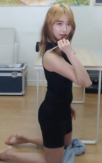 Yoo 'Jinnytty' Yoonjin feet photo thumbnail