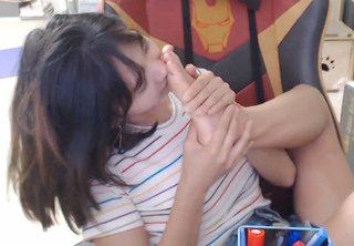 Yoo 'Jinnytty' Yoonjin feet photo thumbnail