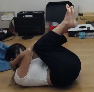 Yoo 'Jinnytty' Yoonjin feet photo thumbnail