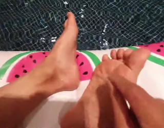 Yoo 'Jinnytty' Yoonjin feet photo thumbnail