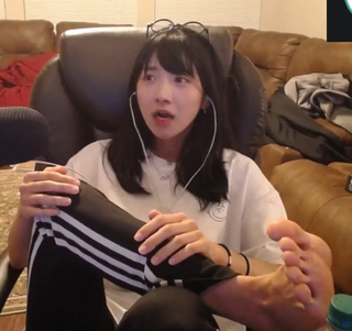 Yoo 'Jinnytty' Yoonjin feet photo thumbnail