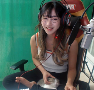 Yoo 'Jinnytty' Yoonjin feet photo thumbnail