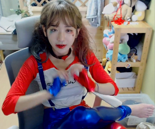 Yoo 'Jinnytty' Yoonjin feet photo thumbnail