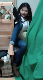 Yoo 'Jinnytty' Yoonjin feet photo thumbnail