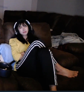 Yoo 'Jinnytty' Yoonjin feet photo thumbnail