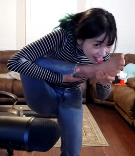 Yoo 'Jinnytty' Yoonjin feet photo thumbnail