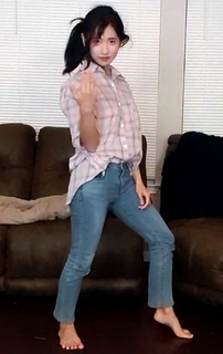 Yoo 'Jinnytty' Yoonjin feet photo thumbnail