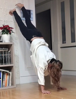 Yoo 'Jinnytty' Yoonjin feet photo thumbnail