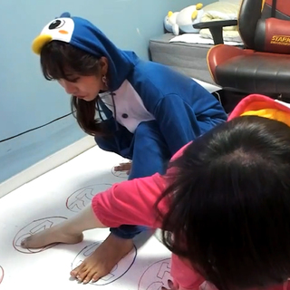 Yoo 'Jinnytty' Yoonjin feet photo thumbnail