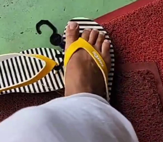 Yoo 'Jinnytty' Yoonjin feet photo thumbnail