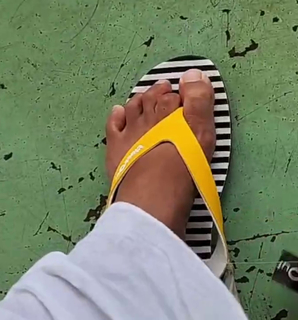 Yoo 'Jinnytty' Yoonjin feet photo thumbnail