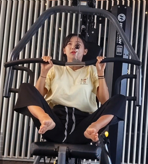 Yoo 'Jinnytty' Yoonjin feet photo thumbnail