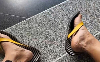 Yoo 'Jinnytty' Yoonjin feet photo thumbnail