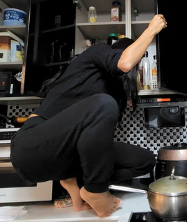 Yoo 'Jinnytty' Yoonjin feet photo thumbnail