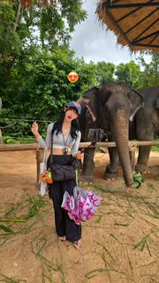 Yoo 'Jinnytty' Yoonjin feet photo thumbnail