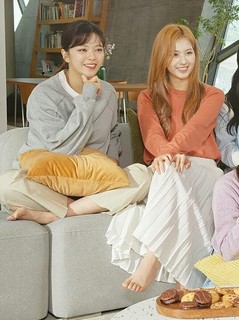 Yoo Jeong Yeon feet photo 9