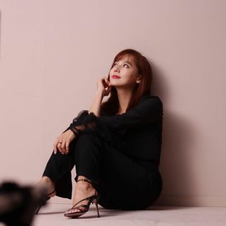 Yoo Jin 'Eugene' Kim feet photo 14