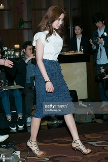 Yoon Eun-hye feet photo 13