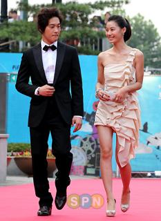 Yoon So-yi feet photo 12