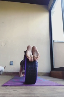 Yoseline Hoffman feet photo thumbnail