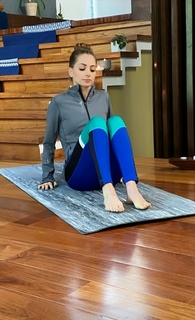 Yoseline Hoffman feet photo thumbnail
