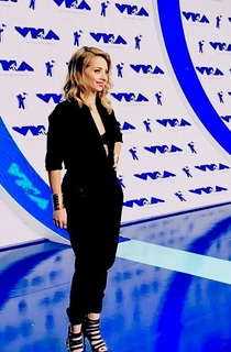 Yoseline Hoffman feet photo thumbnail