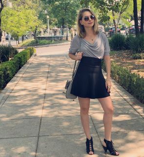 Yoseline Hoffman feet photo thumbnail