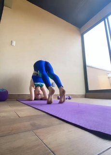 Yoseline Hoffman feet photo thumbnail