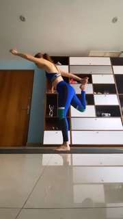 Yoseline Hoffman feet photo thumbnail