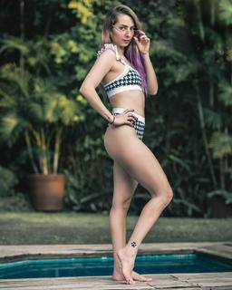 Yoseline Hoffman feet photo thumbnail