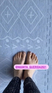 Yoseline Hoffman feet photo thumbnail