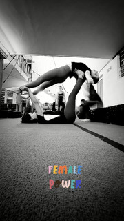 Yoseline Hoffman feet photo thumbnail