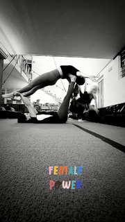 Yoseline Hoffman feet photo thumbnail