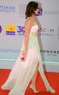 Yousra El Lozy feet photo thumbnail