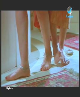 Youssra feet photo thumbnail