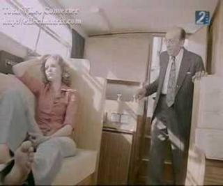 Youssra feet photo thumbnail