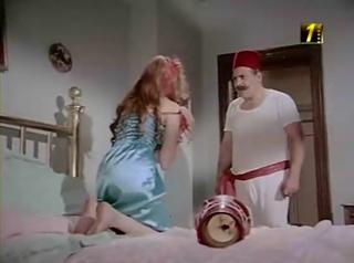 Youssra feet photo thumbnail