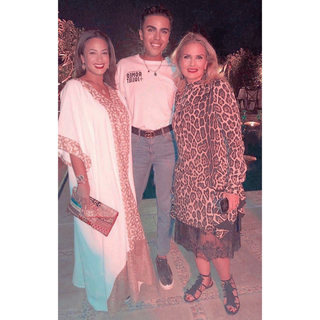 Youssra feet photo thumbnail