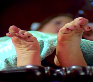 Youssra feet photo thumbnail