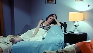 Youssra feet photo thumbnail