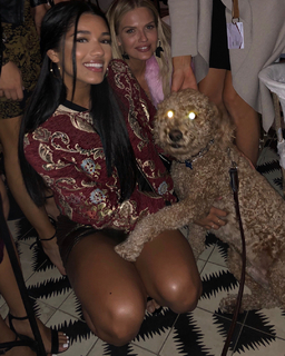 Yovanna Ventura feet photo thumbnail