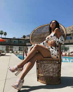 Yovanna Ventura feet photo thumbnail