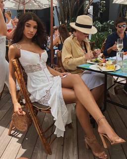 Yovanna Ventura feet photo thumbnail