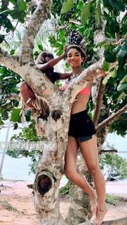 Yovanna Ventura feet photo thumbnail