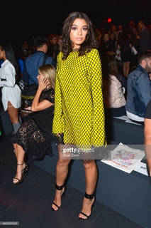 Yovanna Ventura feet photo thumbnail