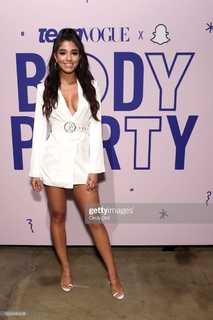 Yovanna Ventura feet photo thumbnail