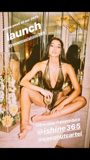 Yovanna Ventura feet photo thumbnail