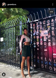 Yovanna Ventura feet photo thumbnail