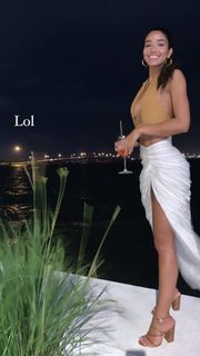 Yovanna Ventura feet photo thumbnail